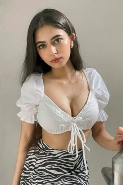 Housewife Celebrity Escorts In Indore